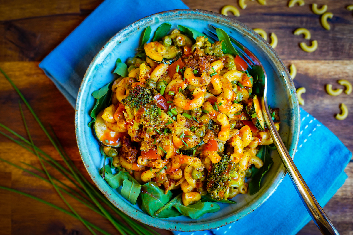 Vegan Buffalo Mac and Cashew Cheese The Wandering Veggie
